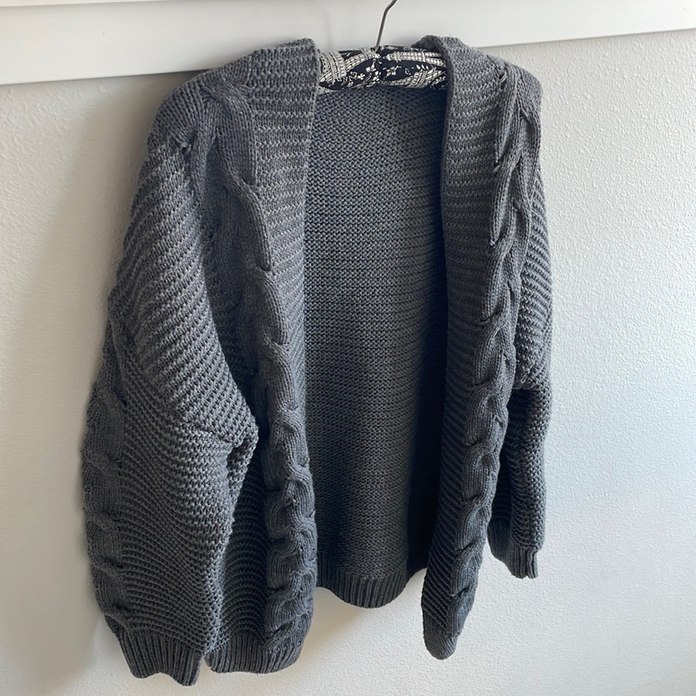 Chunky, size L, knit sweater